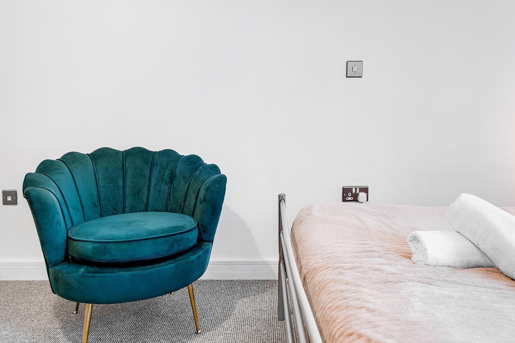 Ultra Stylish 2 Bedroom Apt Centrally Located Бірмінгем Екстер'єр фото