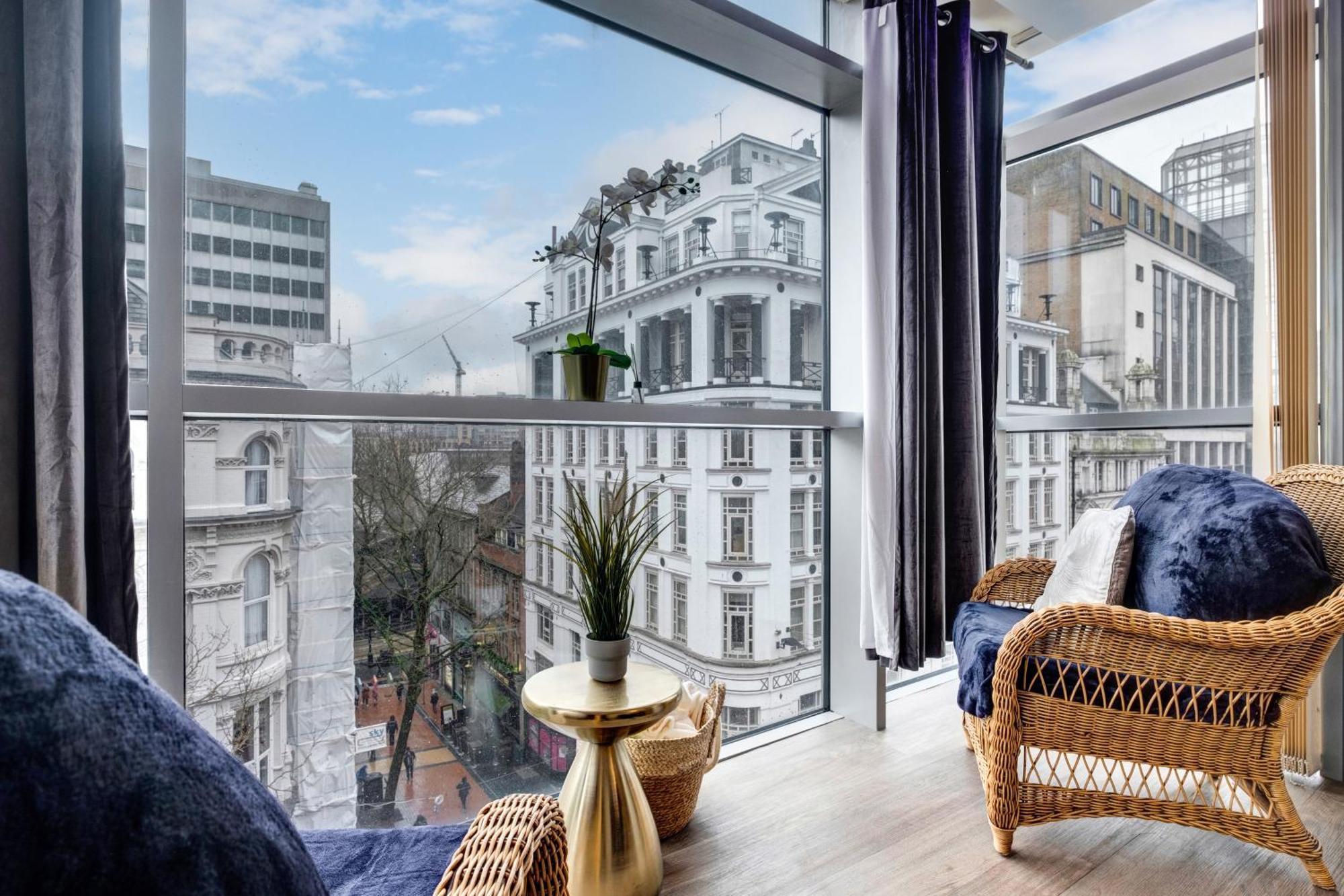 Ultra Stylish 2 Bedroom Apt Centrally Located Бірмінгем Екстер'єр фото