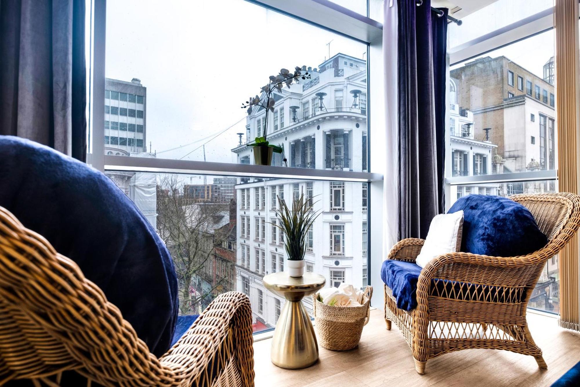 Ultra Stylish 2 Bedroom Apt Centrally Located Бірмінгем Екстер'єр фото